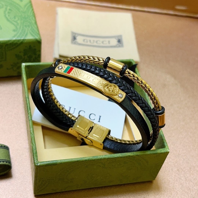 G*u*i bracelets